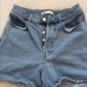 Zara Women's Classic Blue Jean Shorts
